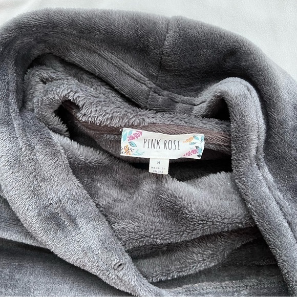 Pink Rose Grey Velour Cowl Neck Pullover Sweatshirt Size M - Picture 8 of 9